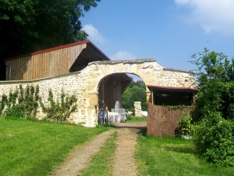 640px-Jouy-le-Moûtier_(95),_ferme_d'Écancourt_5